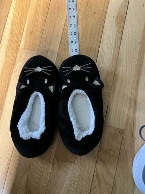 Womens  Black Cat Slippers - Cozy Fleece Lined size 7-9
